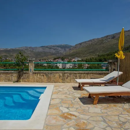 Holiday Luka Tatil Evi Podstrana